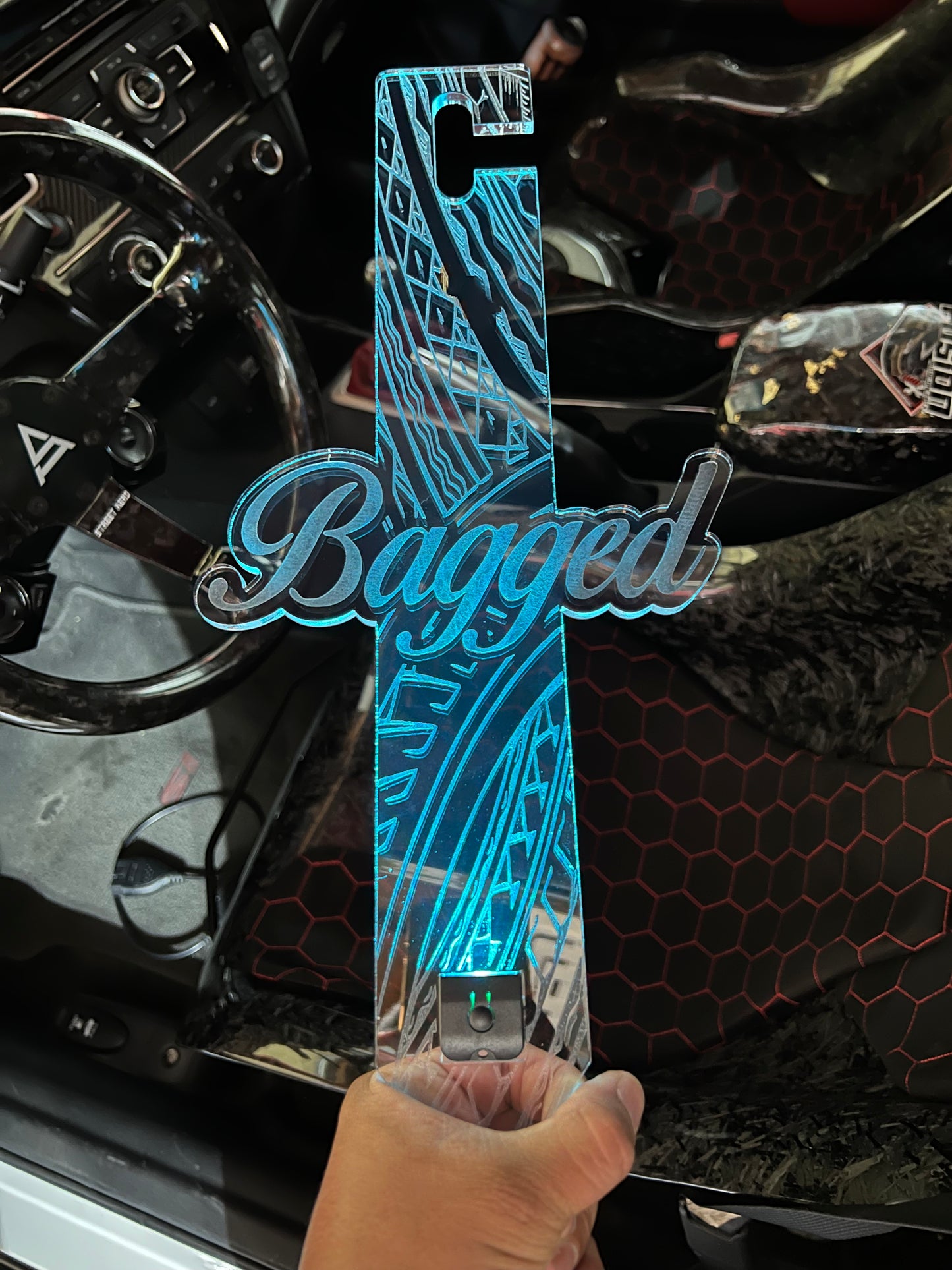 CLEAR HOOD/TRUNK PROP WITH LED LIGHT