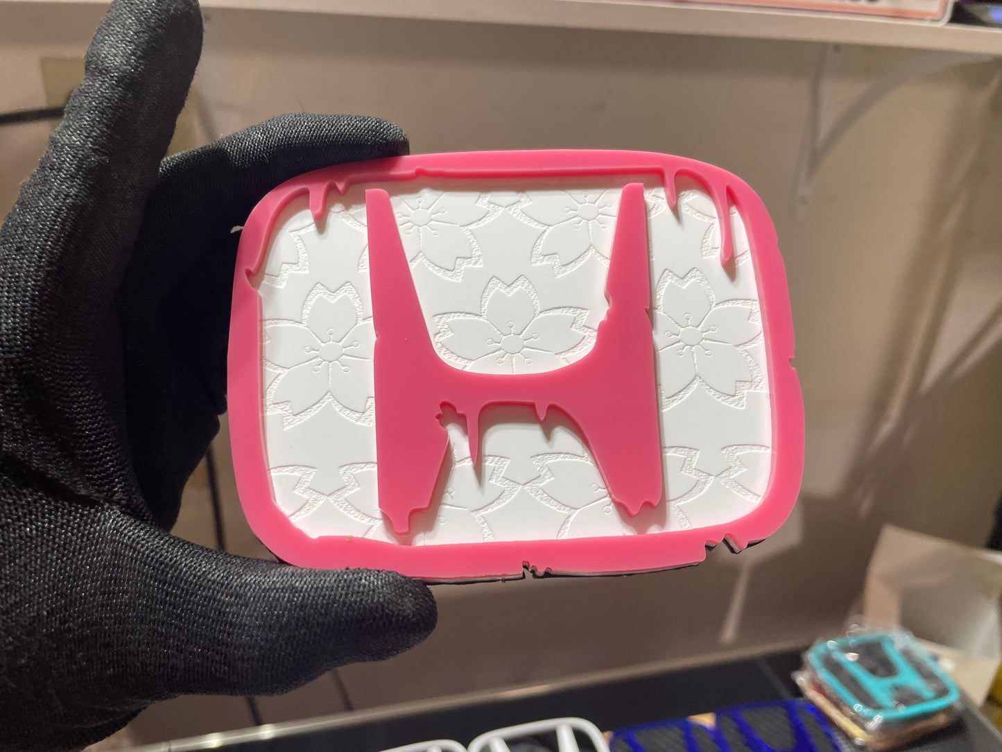 Badges (H) Sakura Drippy V2